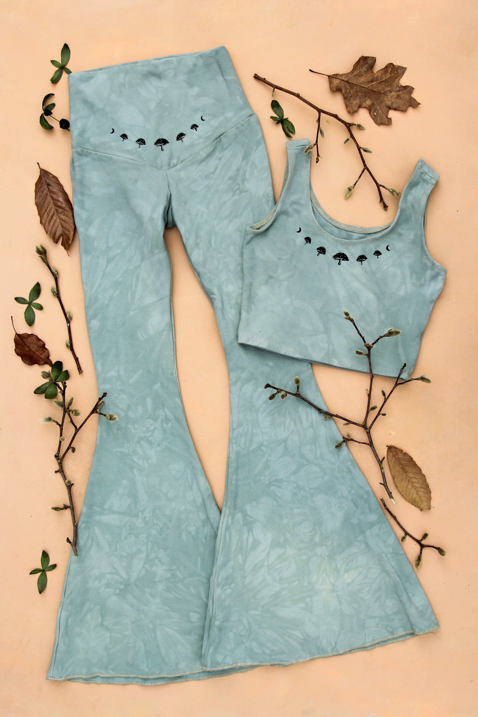 Women's sustainable yoga wear. Eco friendly and fair trade.