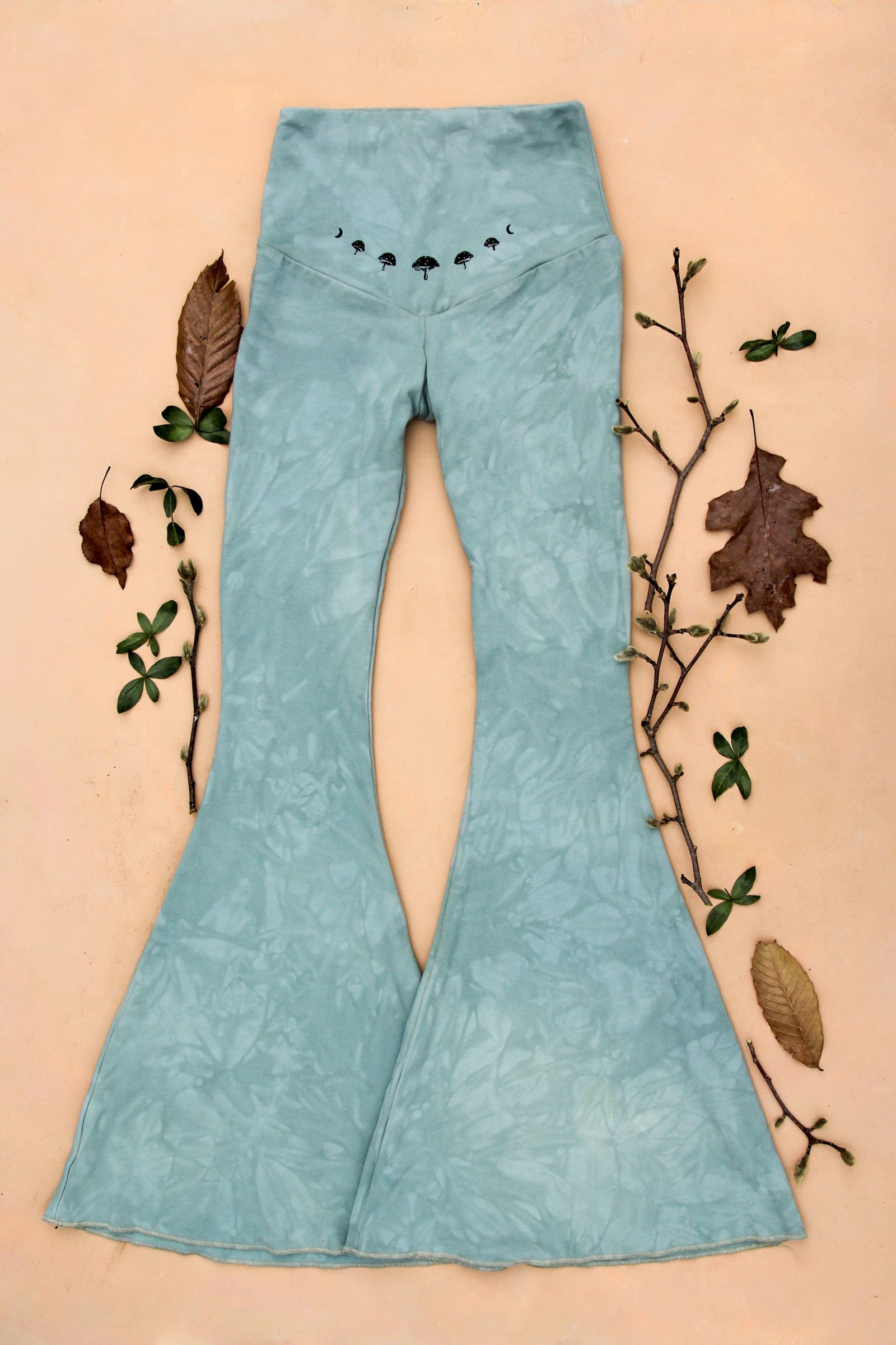 Women's sustainable yoga wear. Eco friendly and fair trade.