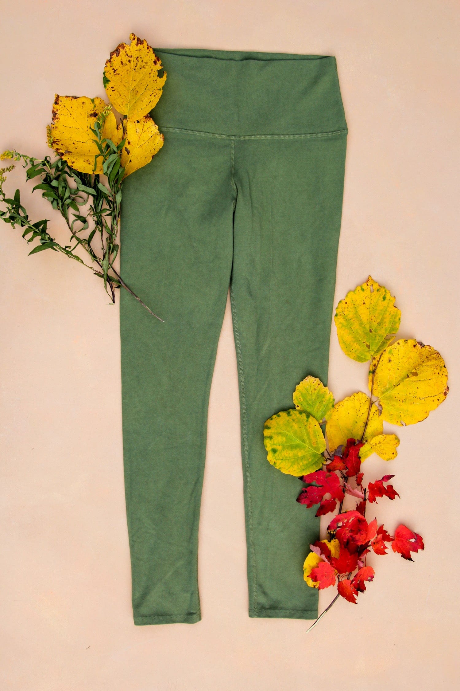 Women's sustainable yoga wear. Eco friendly and fair trade.