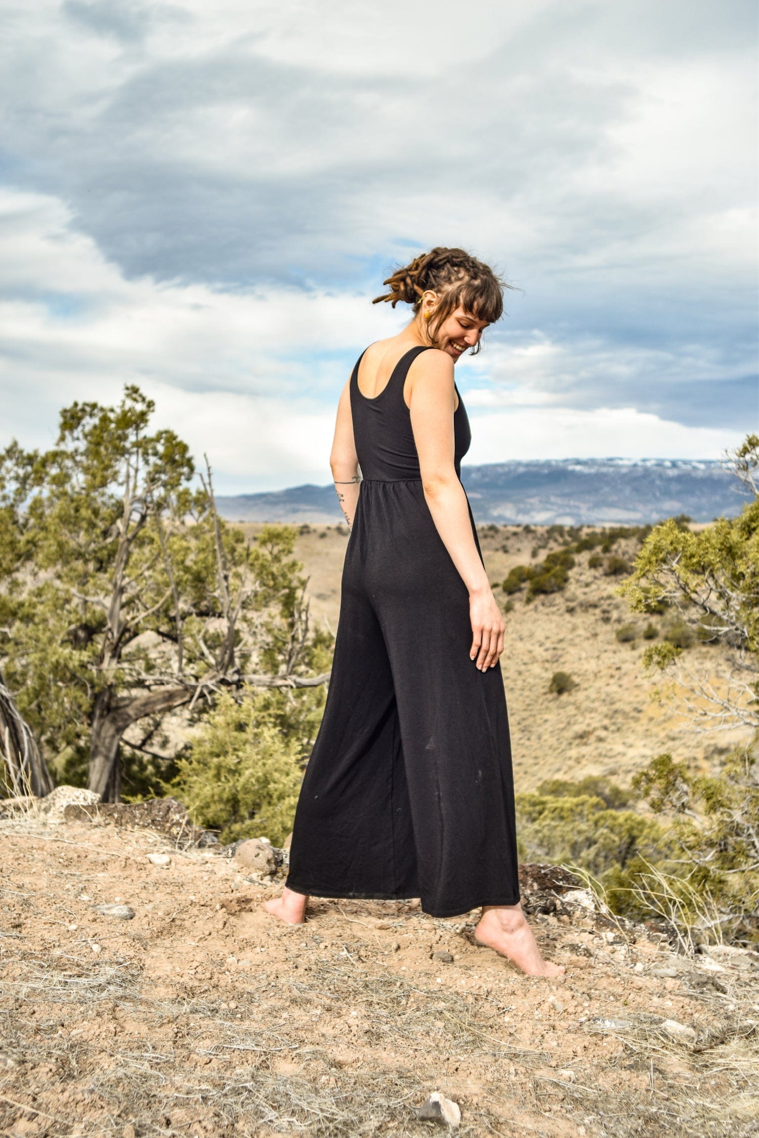 Women's sustainable yoga wear. Eco friendly and fair trade.