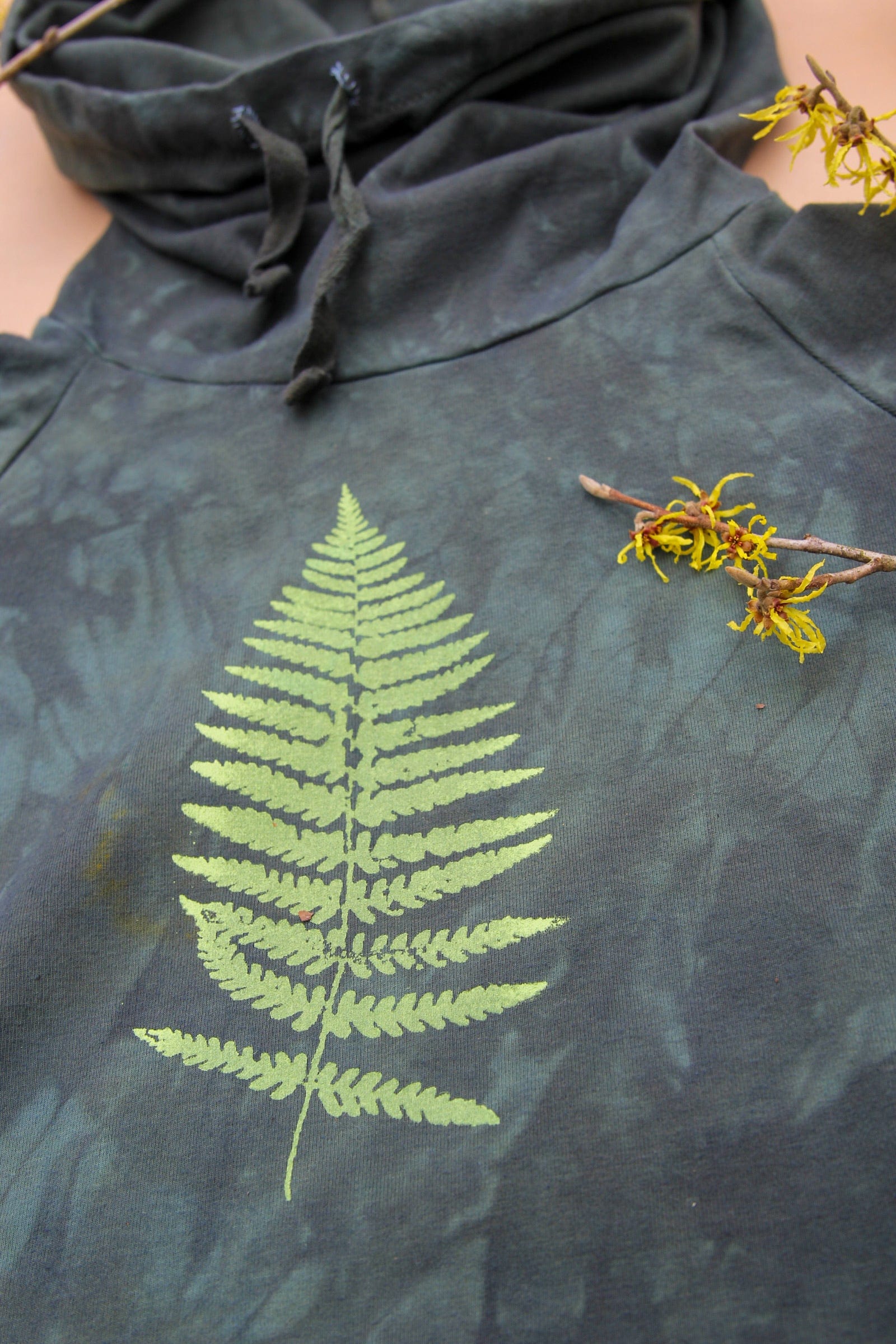 Women's sustainable yoga wear. Eco friendly and fair trade.