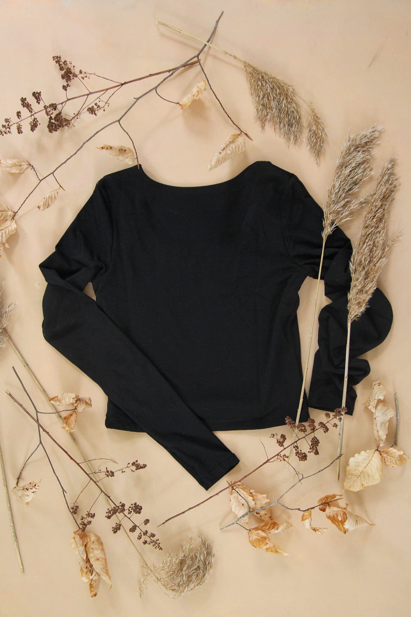 Women's sustainable yoga wear. Eco friendly and fair trade.