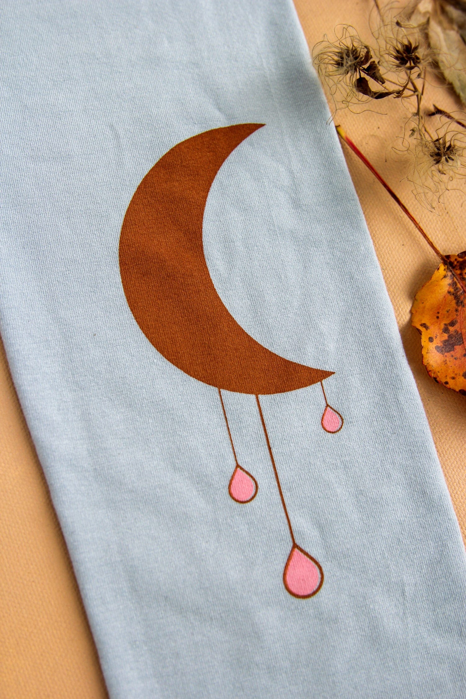 Women's sustainable yoga wear. Eco friendly and fair trade.