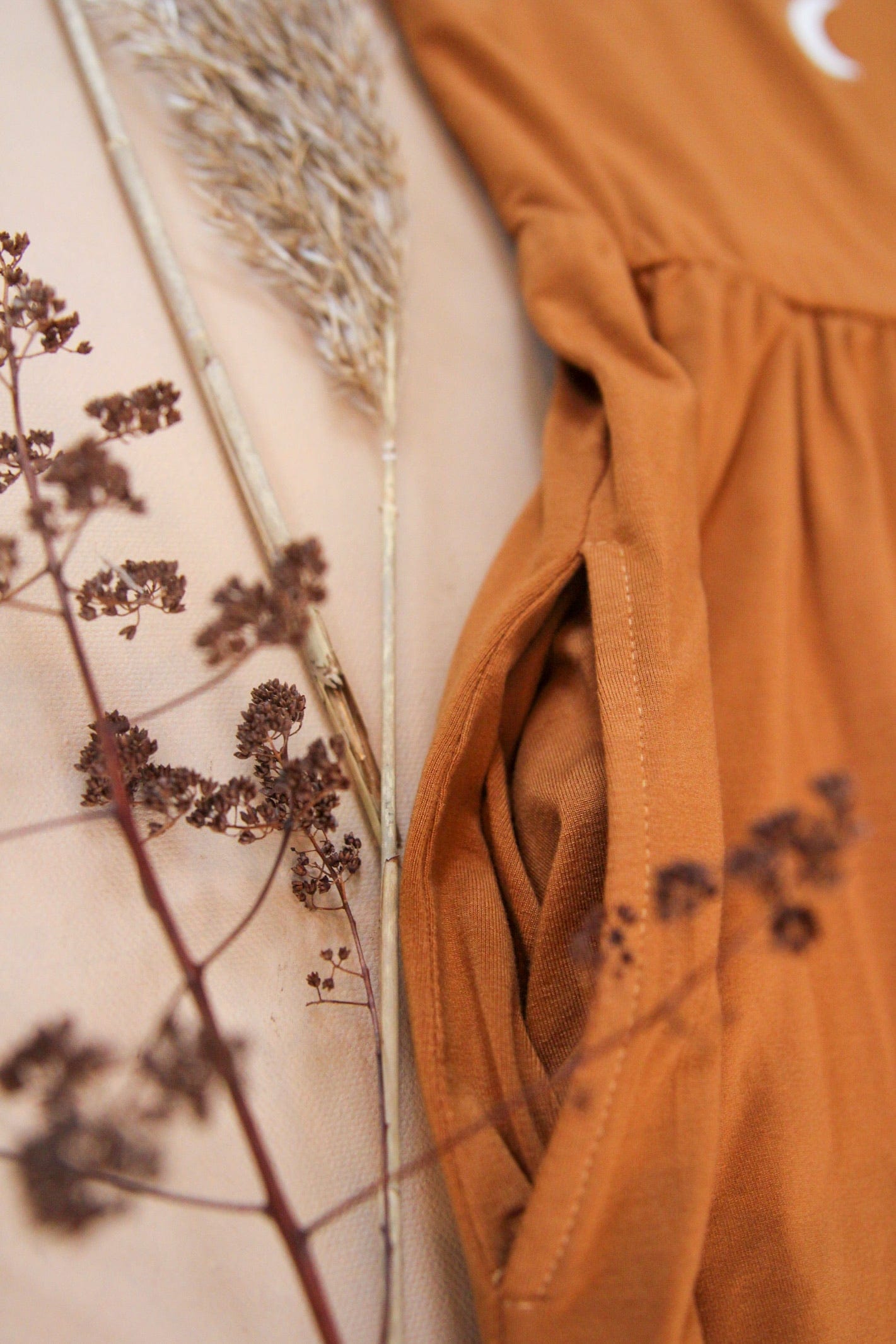 Women's sustainable yoga wear. Eco friendly and fair trade.