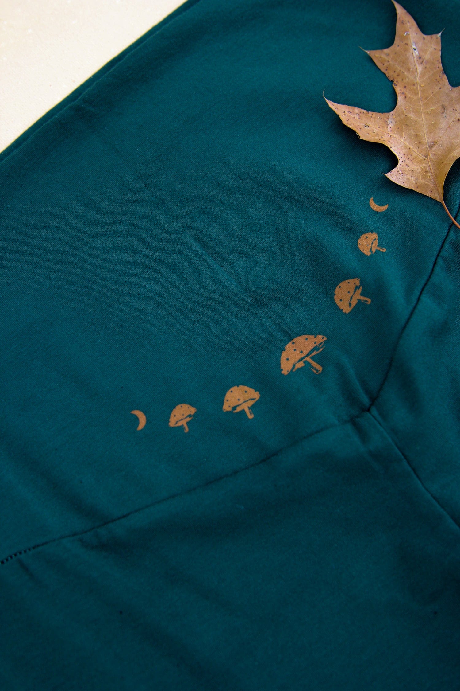 Women's sustainable yoga wear. Eco friendly and fair trade.