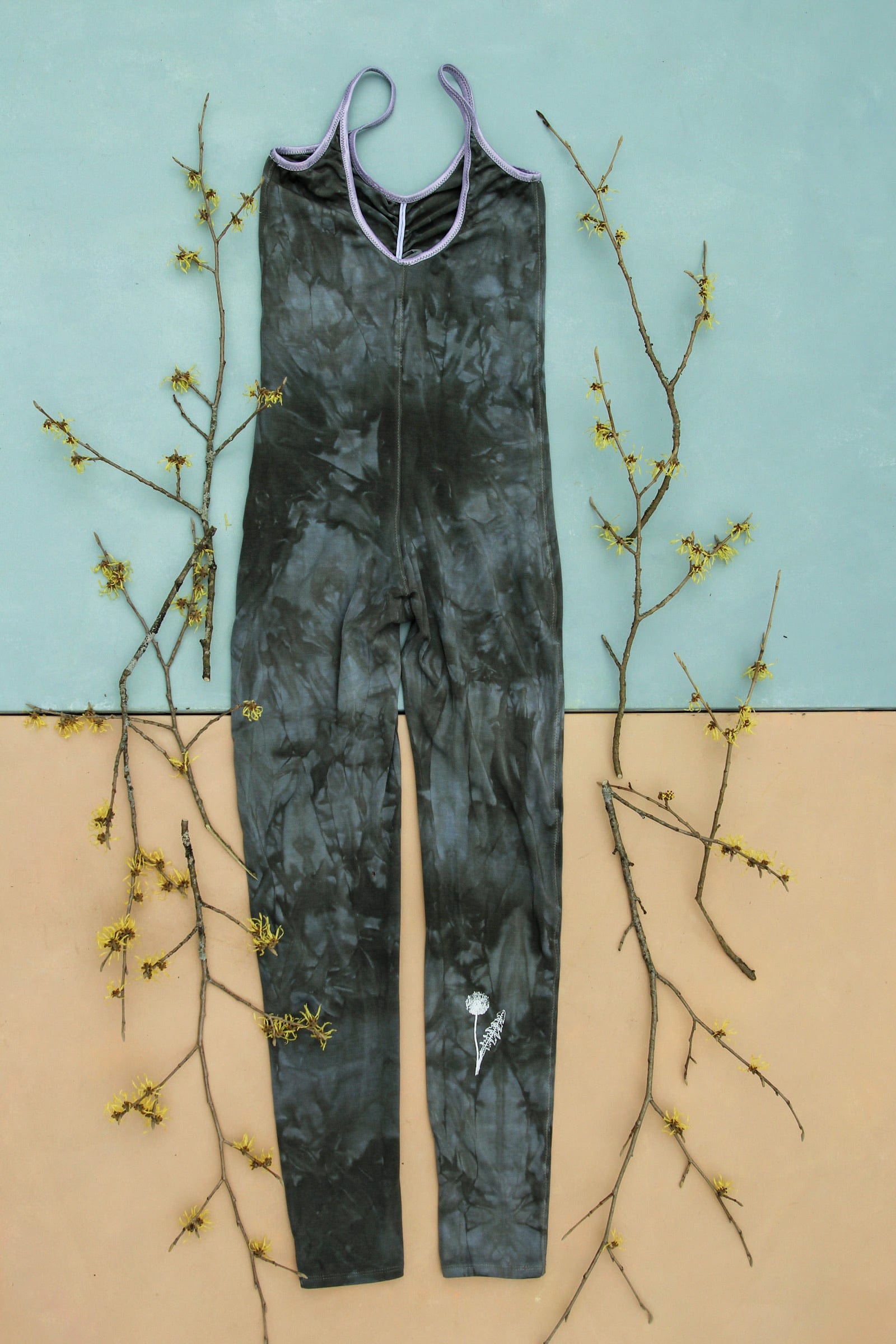 Women's sustainable yoga wear. Eco friendly and fair trade.
