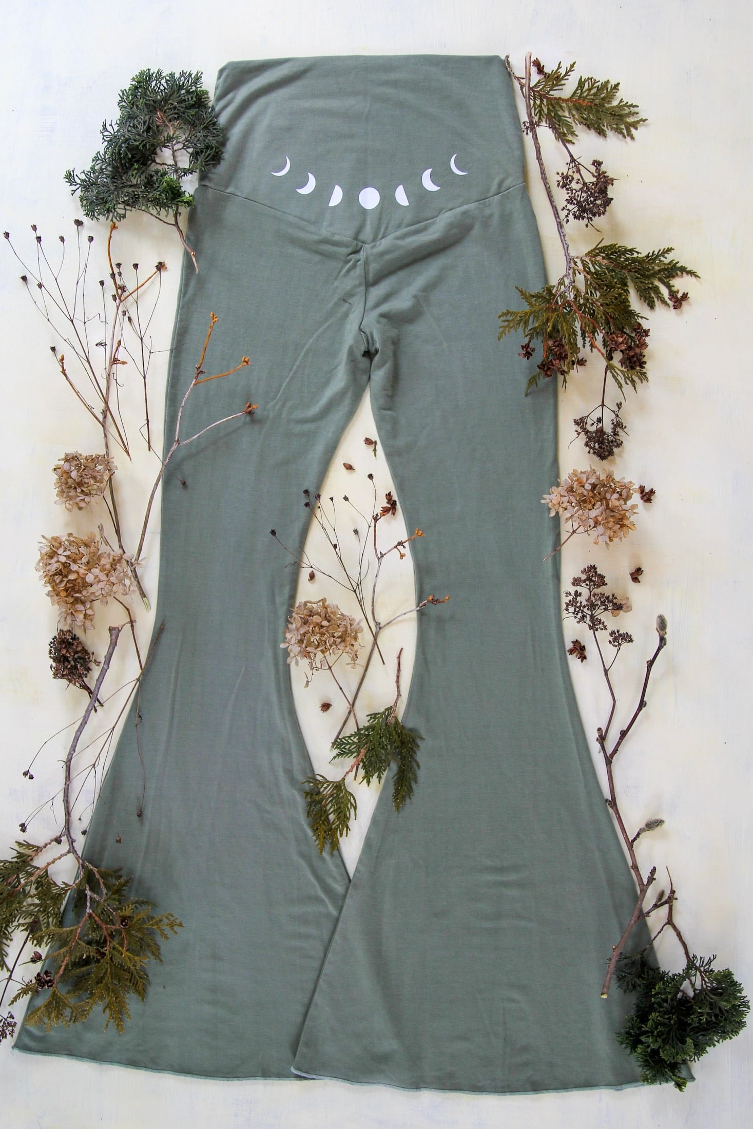Women's sustainable yoga wear. Eco friendly and fair trade.
