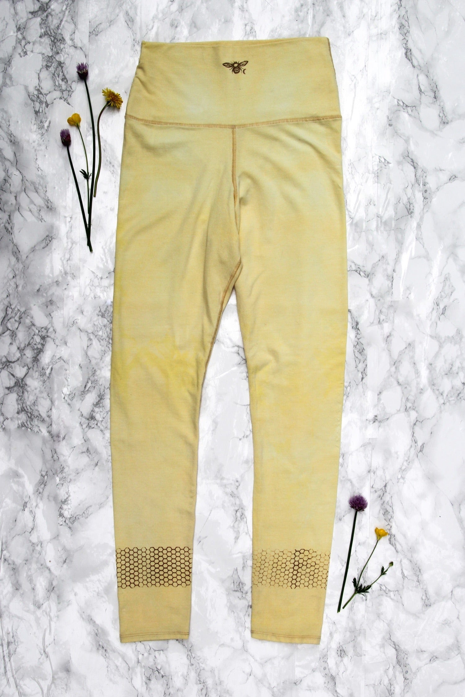 Women's sustainable yoga wear. Eco friendly and fair trade.