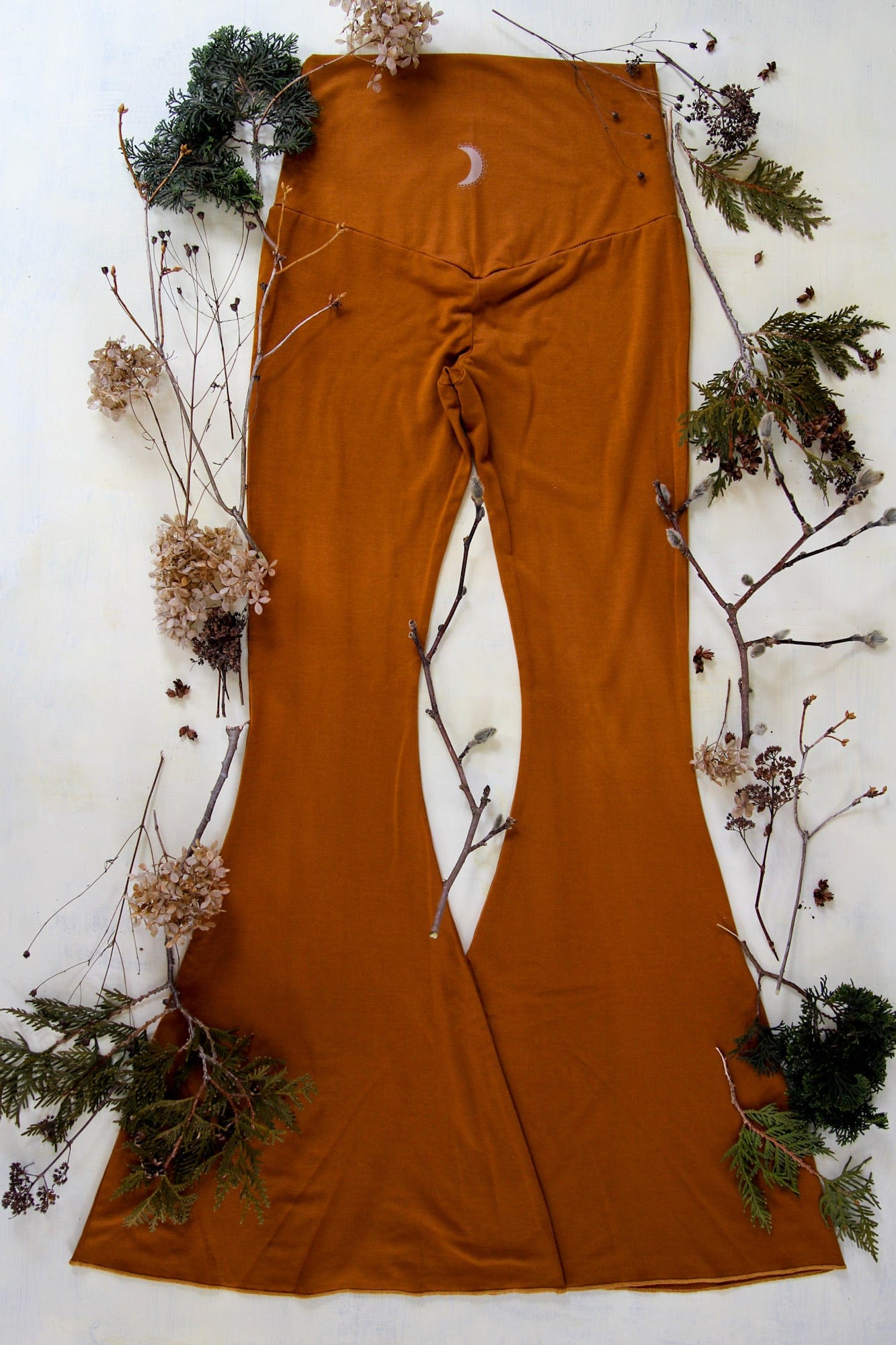 Women's sustainable yoga wear. Eco friendly and fair trade.